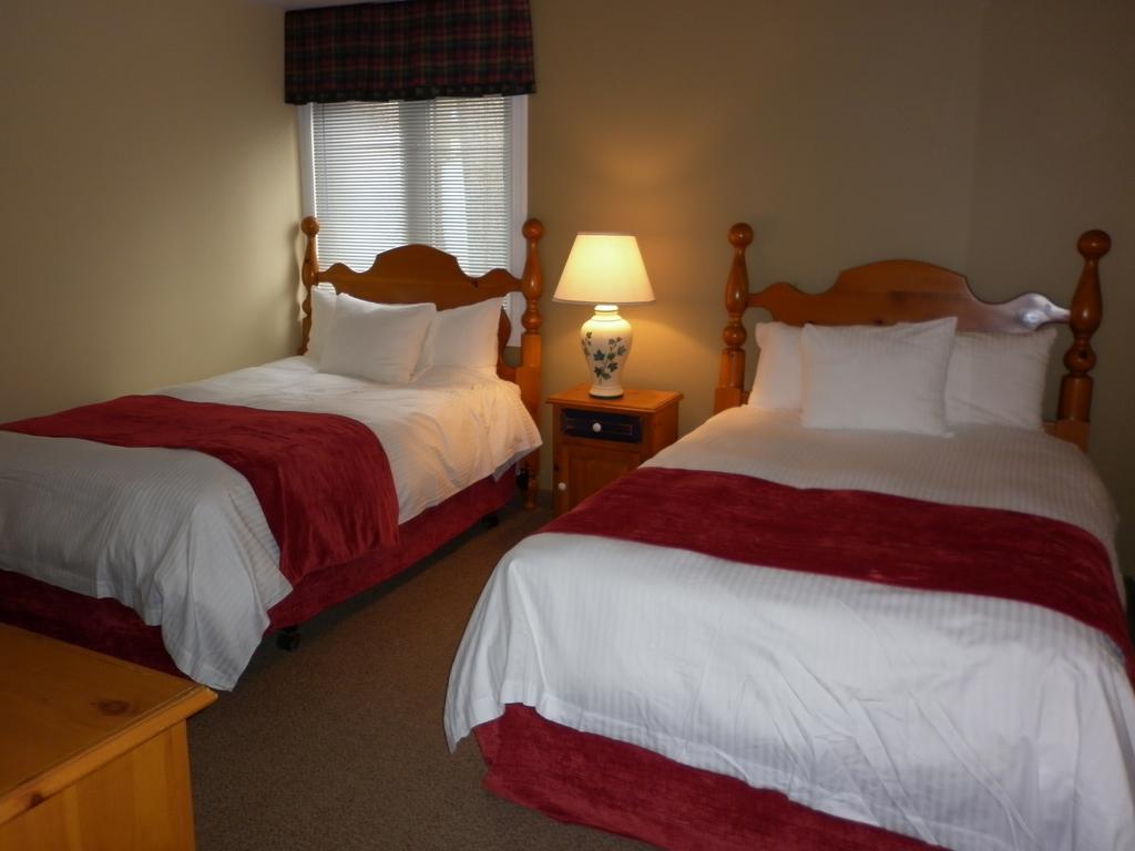 Rocky Crest Golf Resort Mactier Extérieur photo